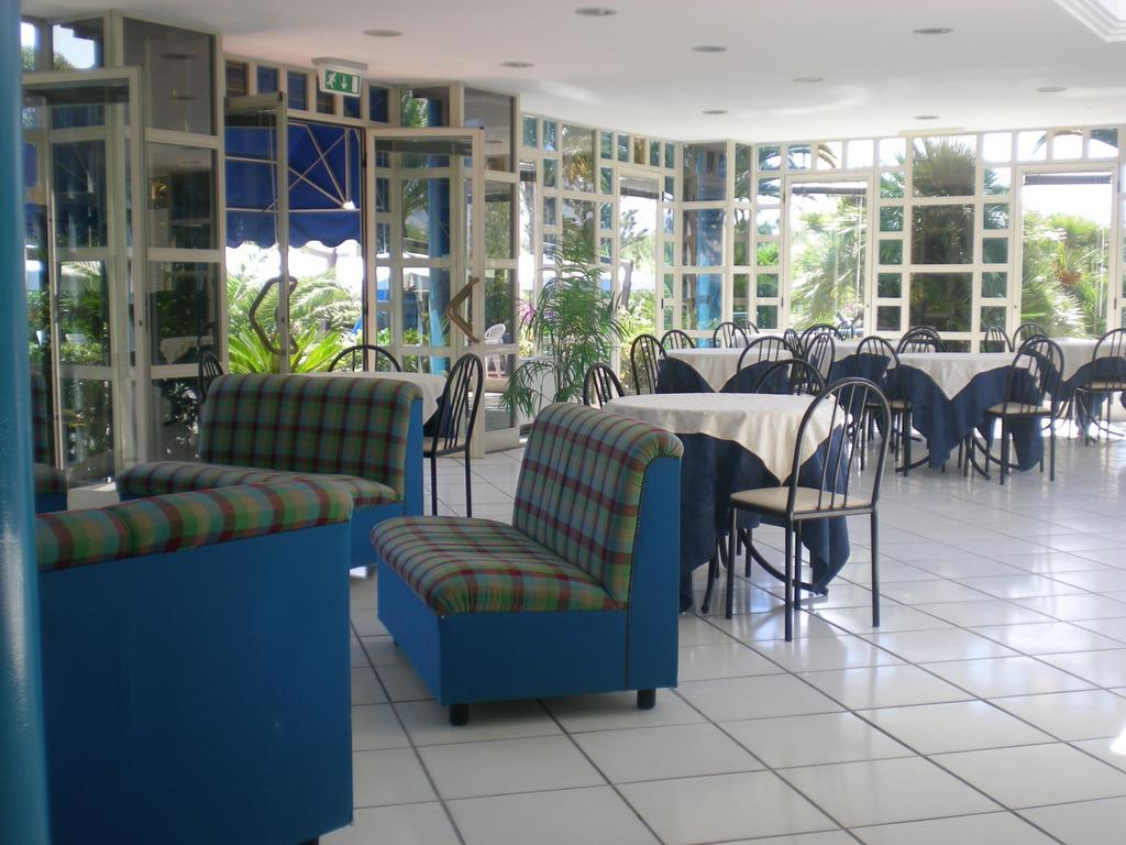 Hotel Seven Residence Palinuro Eksteriør bilde